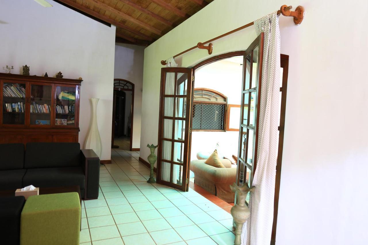 Coconut Beach Lodge Trincomalee Exterior photo